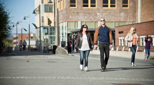 Students walking on the streets in Alta  PHOTO: Tommy Hansen