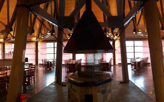 UNIS_cafeteria_photo_F.Kildal